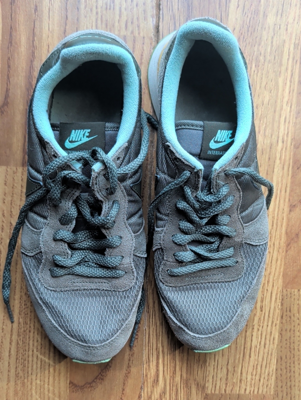 Nike Brown Sneakers with Mint Accents